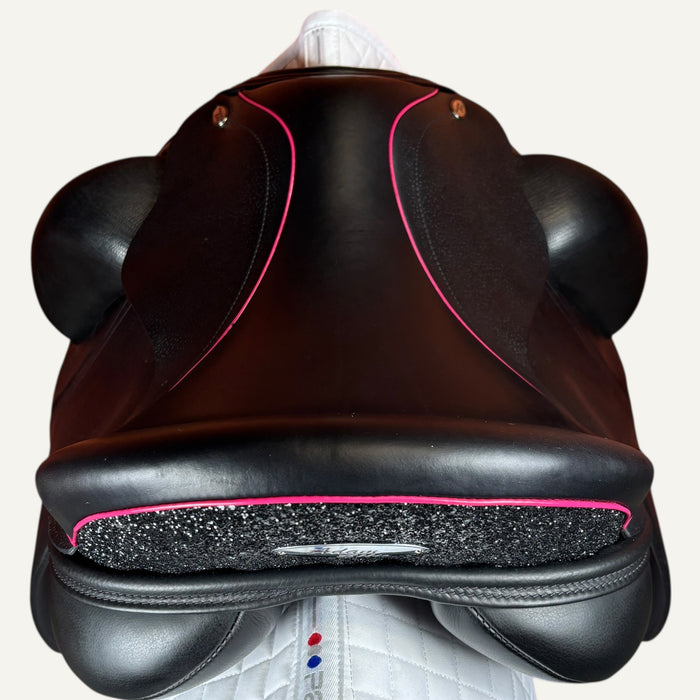 Adam Ellis Sirenna Dressage Saddle