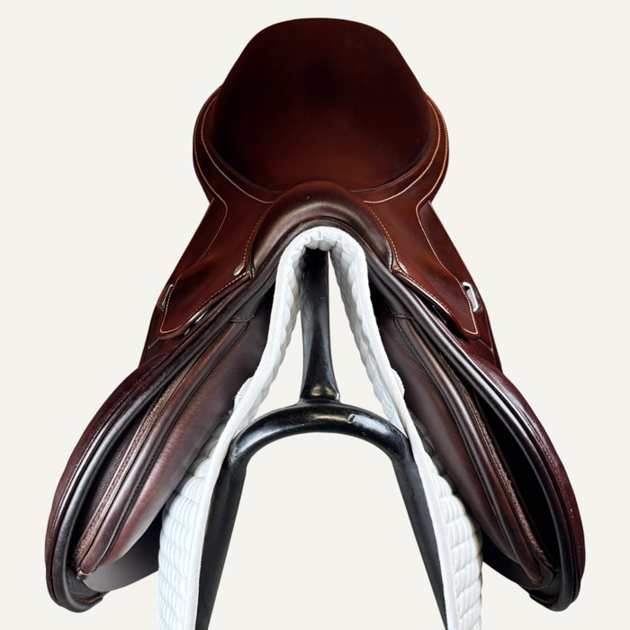 Bates Victrix Jumping Saddle