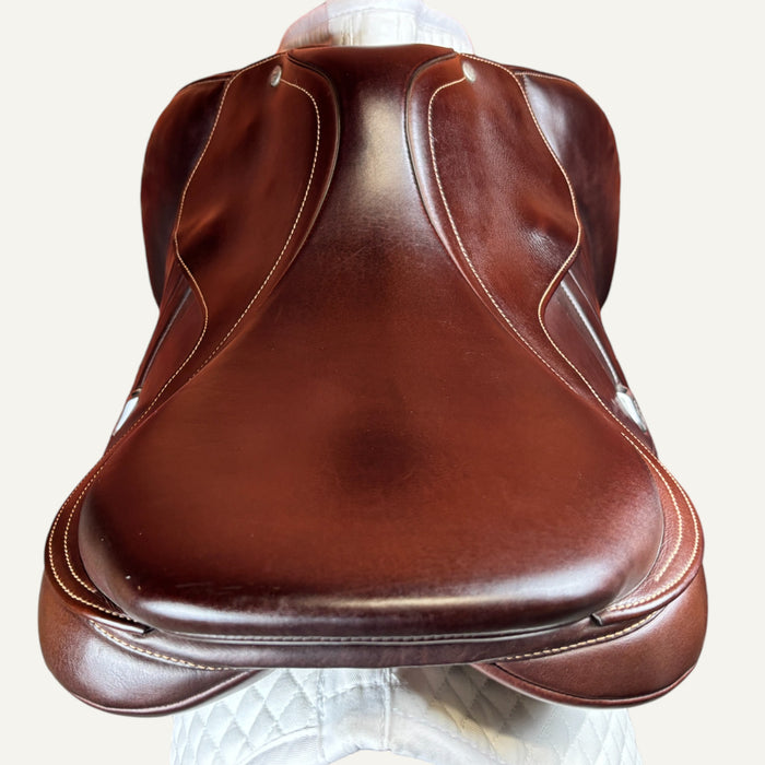 Bates Victrix Jumping Saddle