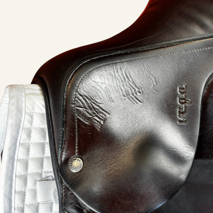 Amerigo Vega Jumping Saddle